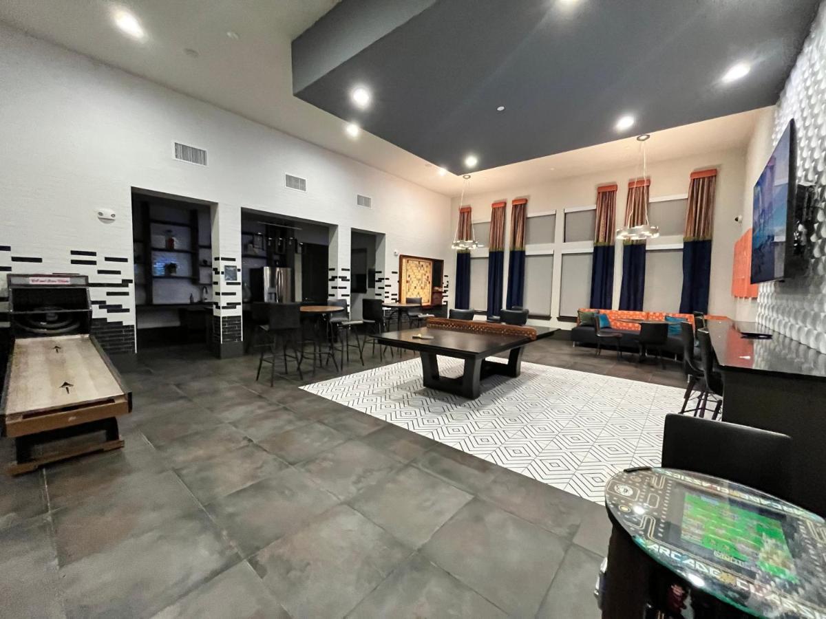 Appartamento Comfy Abode Near Bush Airport Houston Esterno foto