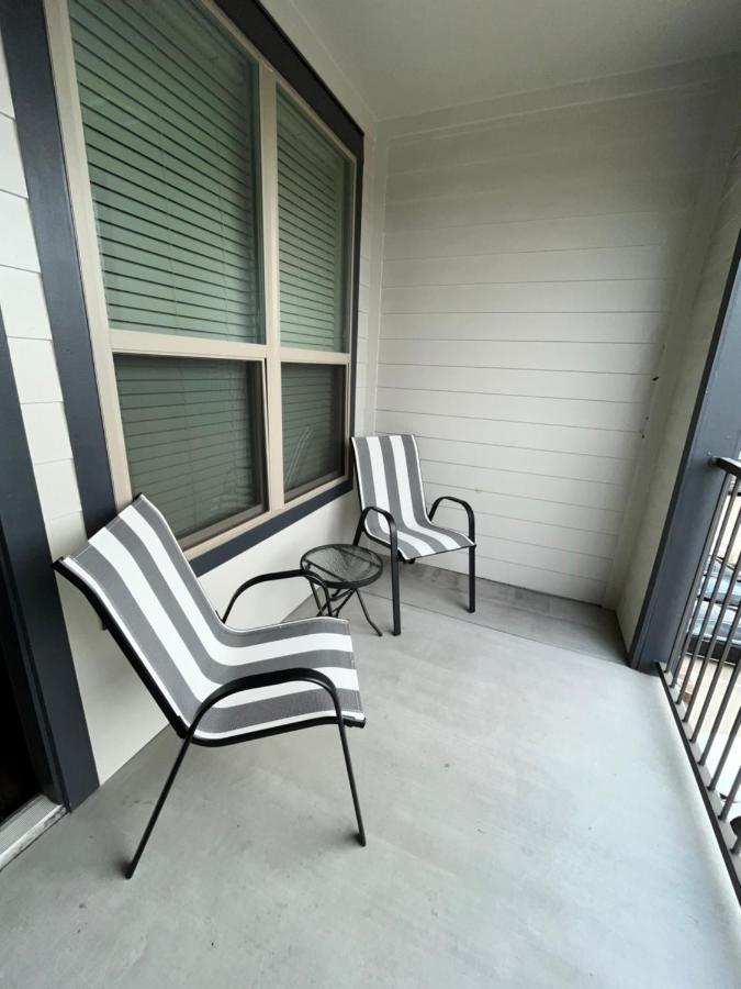 Appartamento Comfy Abode Near Bush Airport Houston Esterno foto